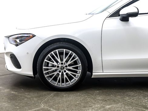 Certified 2025 Mercedes-Benz CLA 250 image 11