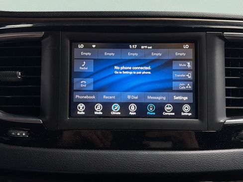 Used 2018 Chrysler Pacifica Touring Plus FWD image 25
