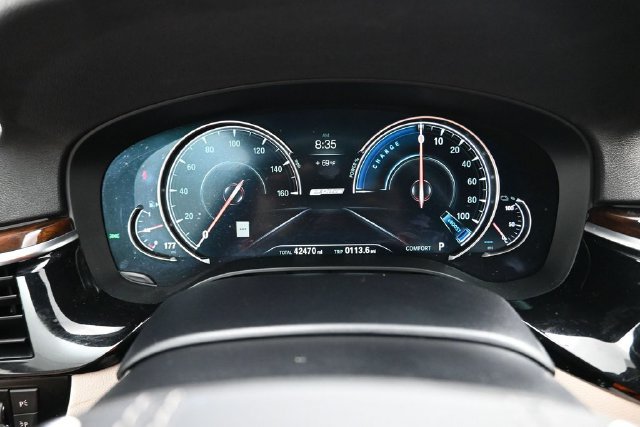 Used 2018 BMW 530e RWD image 11