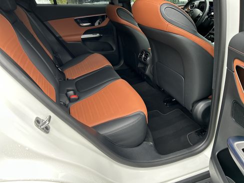Certified 2024 Mercedes-Benz GLC 300 image 43