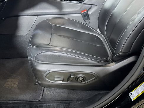 Used 2023 Jeep Grand Cherokee 4WD 4xe image 23