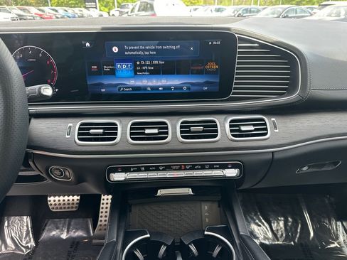 New 2026 Mercedes-Benz GLS 450 4MATIC image 30