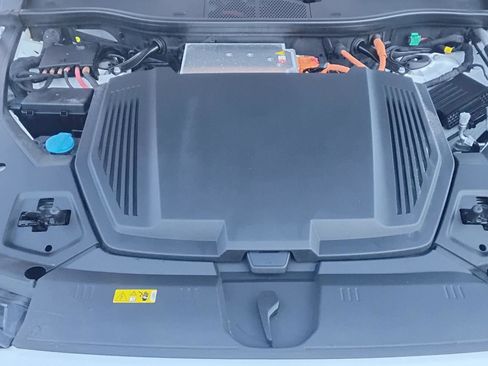 Certified 2023 Audi e-tron Premium w/ Convenience Plus Package image 13