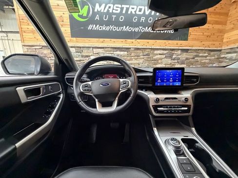 Used 2020 Ford Explorer XLT w/ Equipment Group 202A AWD/4WD image 30