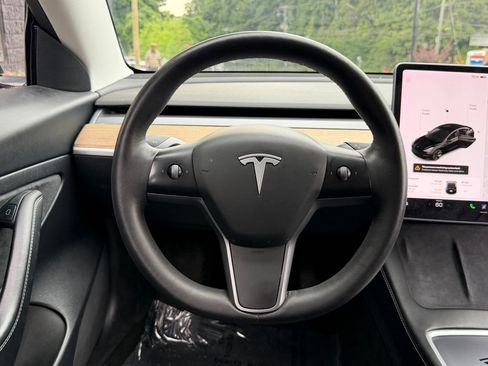 Used 2021 Tesla Model 3 Standard Range Plus RWD image 41