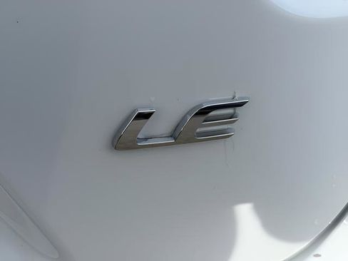 Used 2024 Toyota Corolla LE FWD image 17