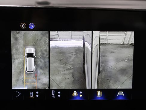 New 2026 Chevrolet Equinox LT w/ Convenience Package II AWD/4WD image 54