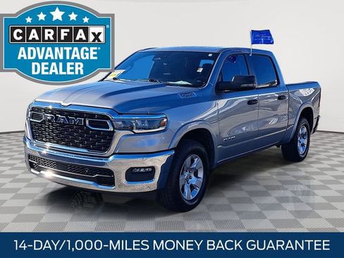 Used 2025 RAM 1500 Big Horn AWD/4WD image 3
