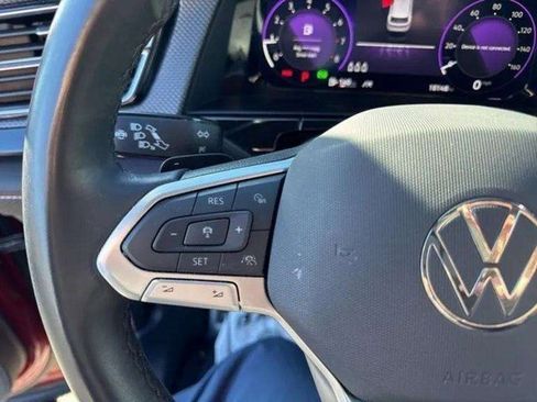 Used 2025 Volkswagen Atlas Cross Sport SEL R-Line image 21