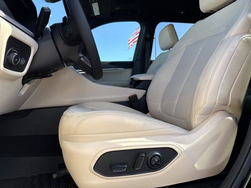 New 2026 Jeep Grand Cherokee L Limited w/ Limited Altitude Package RWD image 14