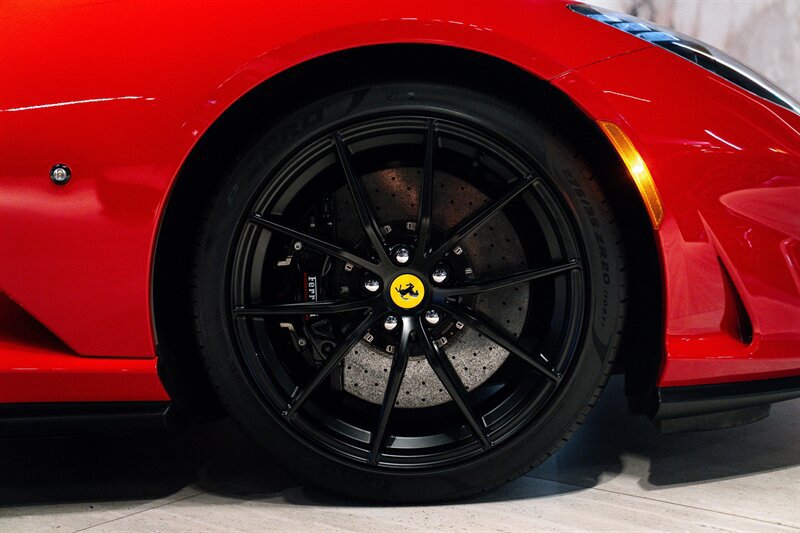 Used 2022 Ferrari 812 GTS RWD image 31