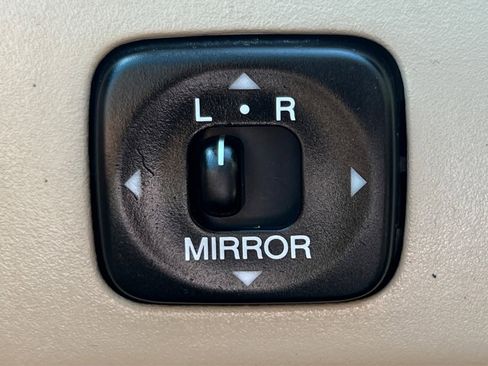 Used 2003 Lexus ES 330 image 37