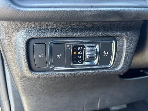 Used 2022 Lincoln Corsair Reserve w/ Sport Package AWD/4WD image 17