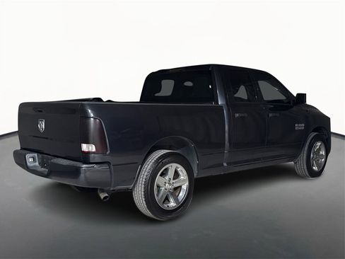 Used 2017 RAM 1500 Express image 5