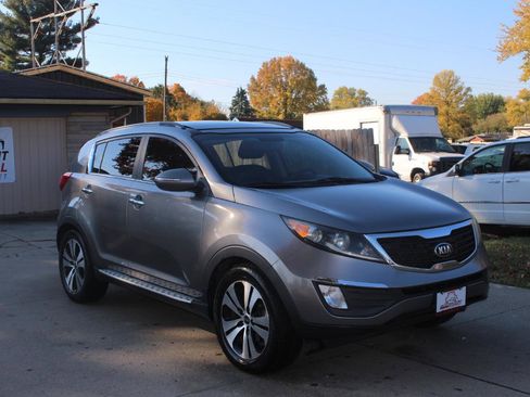 Used 2013 Kia Sportage EX w/ EX Premium Pkg FWD image 2