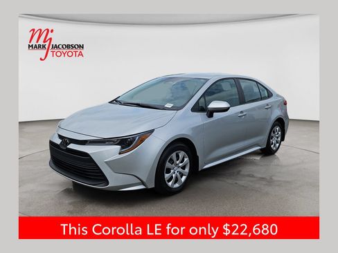 Used 2025 Toyota Corolla LE FWD image 1