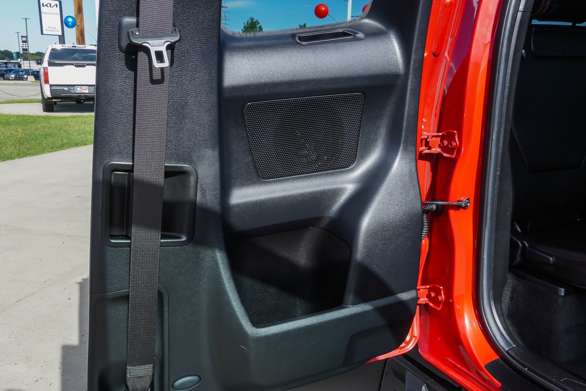 Certified 2022 Toyota Tacoma TRD Off-Road AWD/4WD image 30