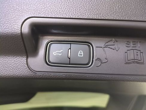 Used 2025 Ford Explorer ST AWD/4WD image 15