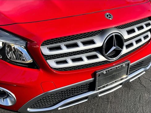 Used 2019 Mercedes-Benz GLA 250 4MATIC image 29