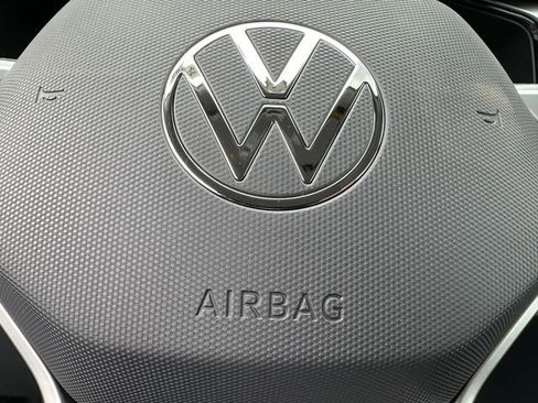 New 2026 Volkswagen Taos S AWD/4WD image 40