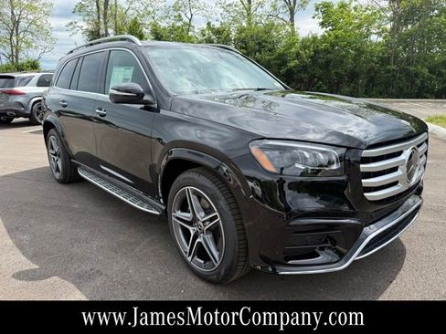 New 2026 Mercedes-Benz GLS 450 4MATIC image 3