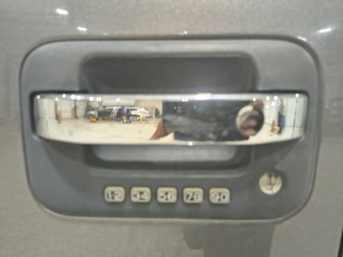 Used 2013 Ford F150 XLT w/ Luxury Equipment Group AWD/4WD image 18