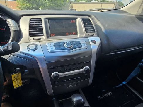 Used 2014 Nissan Murano S image 19