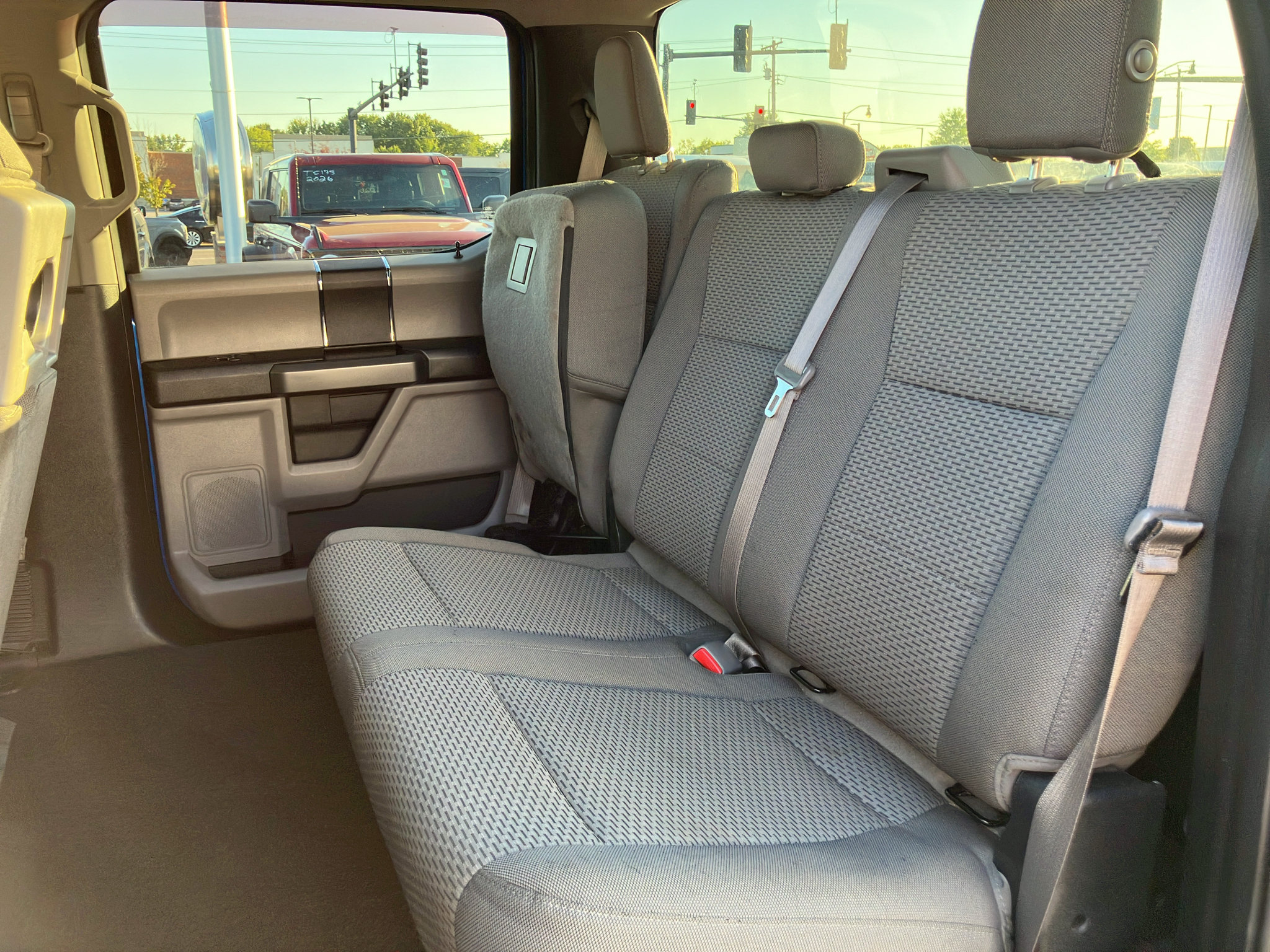 Used 2016 Ford F150 XLT AWD/4WD image 30