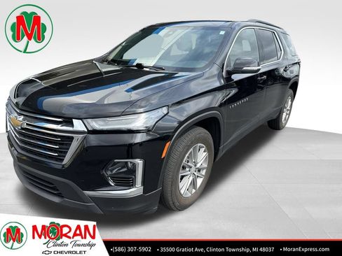 Used 2023 Chevrolet Traverse LT FWD image 1