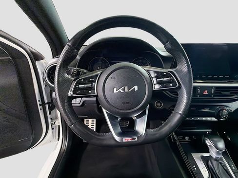 Used 2023 Kia Forte GT-Line w/ GT-Line Premium Package FWD image 13