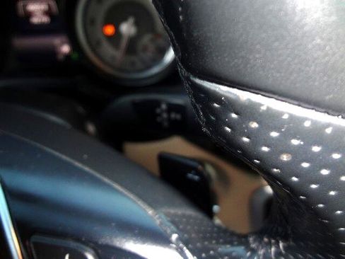 Used 2014 Mercedes-Benz CLA 250 4MATIC image 27