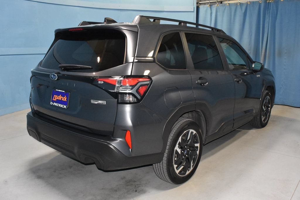 Used 2025 Subaru Forester Premium AWD/4WD image 26