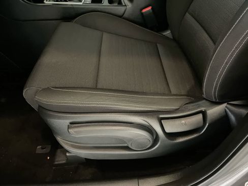 Used 2018 Kia Sportage LX image 12