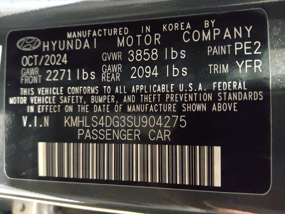 Used 2025 Hyundai Elantra SEL FWD image 33