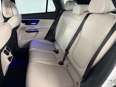 Certified 2025 Mercedes-Benz GLC 350e 4MATIC image 23