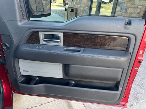 Used 2013 Ford F150 Platinum image 19
