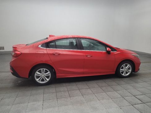 Used 2018 Chevrolet Cruze LT w/ Convenience Package FWD image 10