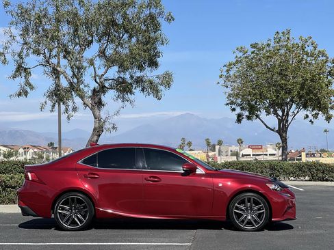 Used 2014 Lexus IS 250 w/ F-Sport Package RWD image 3