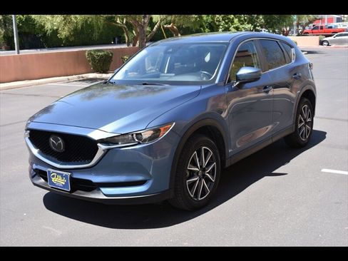 Used 2018 MAZDA CX-5 Touring w/ Preferred Equipment Package FWD image 3