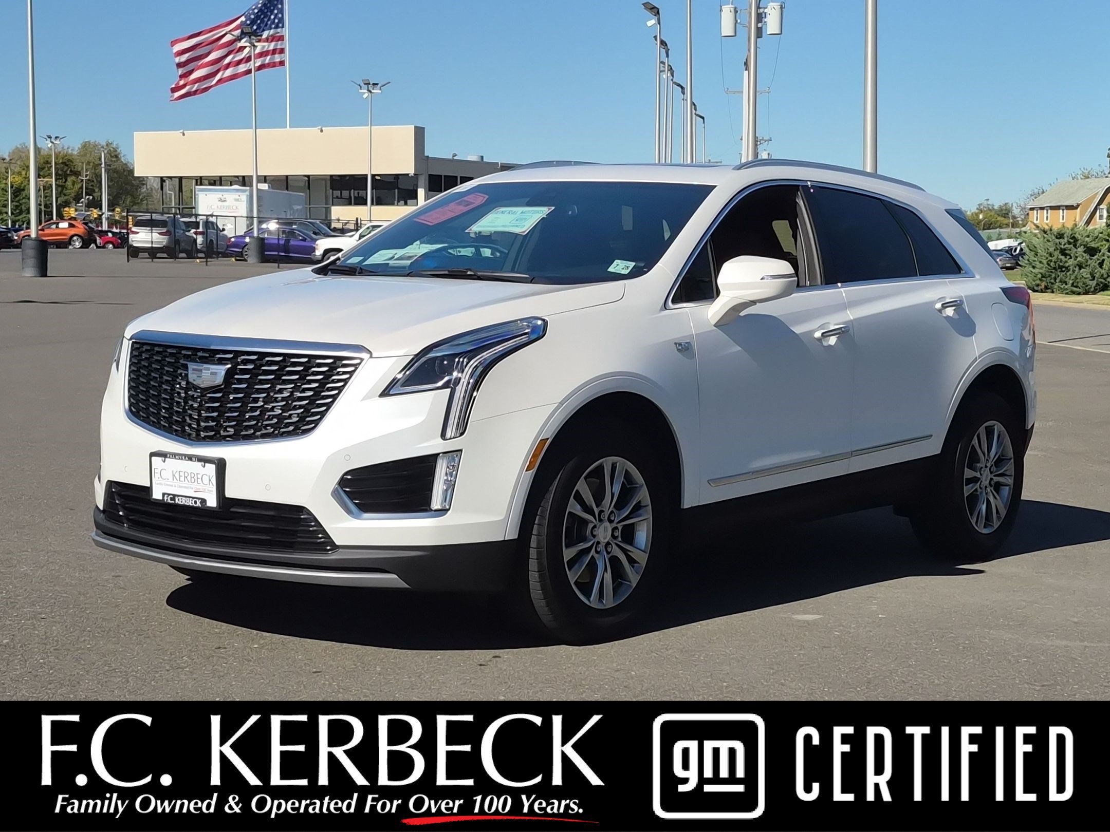 Certified 2023 Cadillac XT5 Premium Luxury FWD image 1