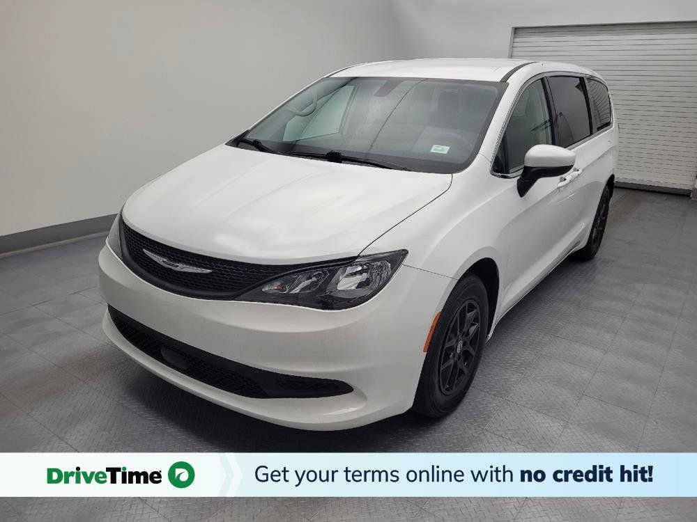 Used 2022 Chrysler Voyager LX FWD image 1
