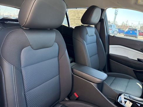 New 2026 Chevrolet Trax LT image 32