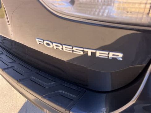Used 2019 Subaru Forester Limited image 8