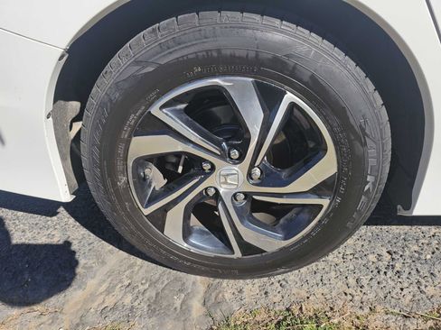 Used 2017 Honda Accord LX image 38