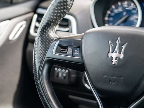 Used 2020 Maserati Ghibli image 23