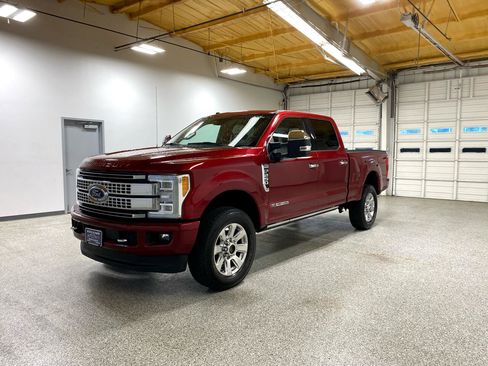 Used 2018 Ford F250 Platinum w/ Platinum Ultimate Package image 8