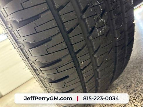 Used 2016 GMC Yukon SLT w/ Open Road Package AWD/4WD image 39