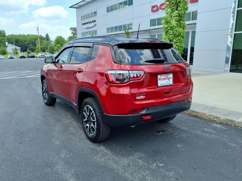 Used 2026 Jeep Compass Trailhawk AWD/4WD image 8