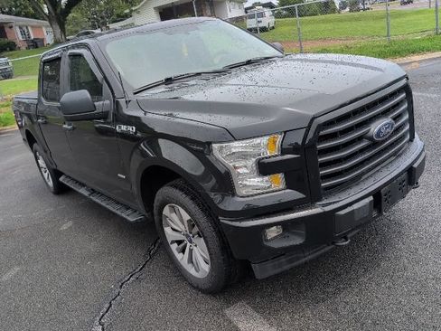 Used 2017 Ford F150 XL w/ Equipment Group 101A Mid AWD/4WD image 2