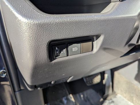 Used 2021 Toyota RAV4 XLE image 15